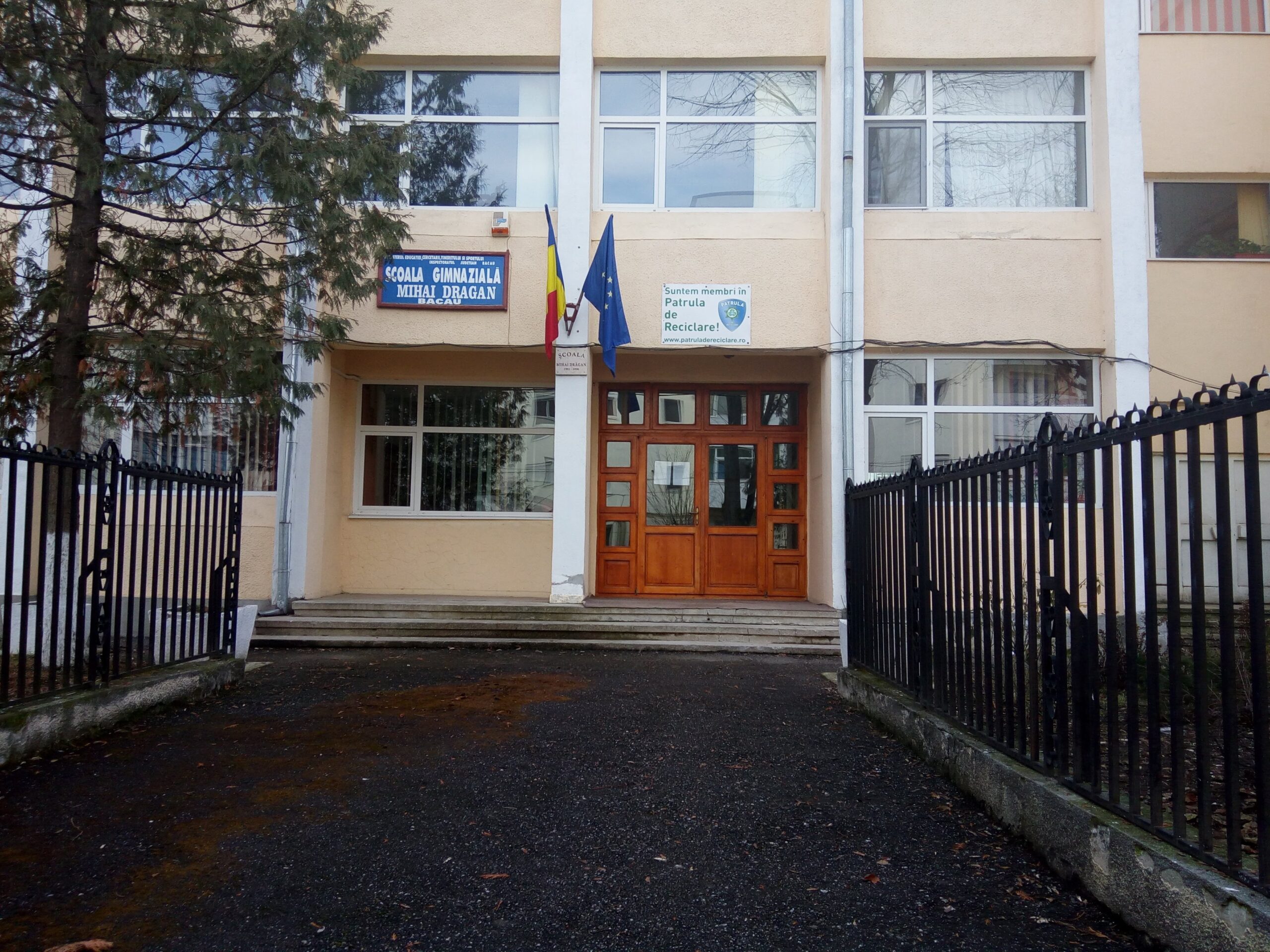 SCOALA GIMNAZIALA „MIHAI DRAGAN”