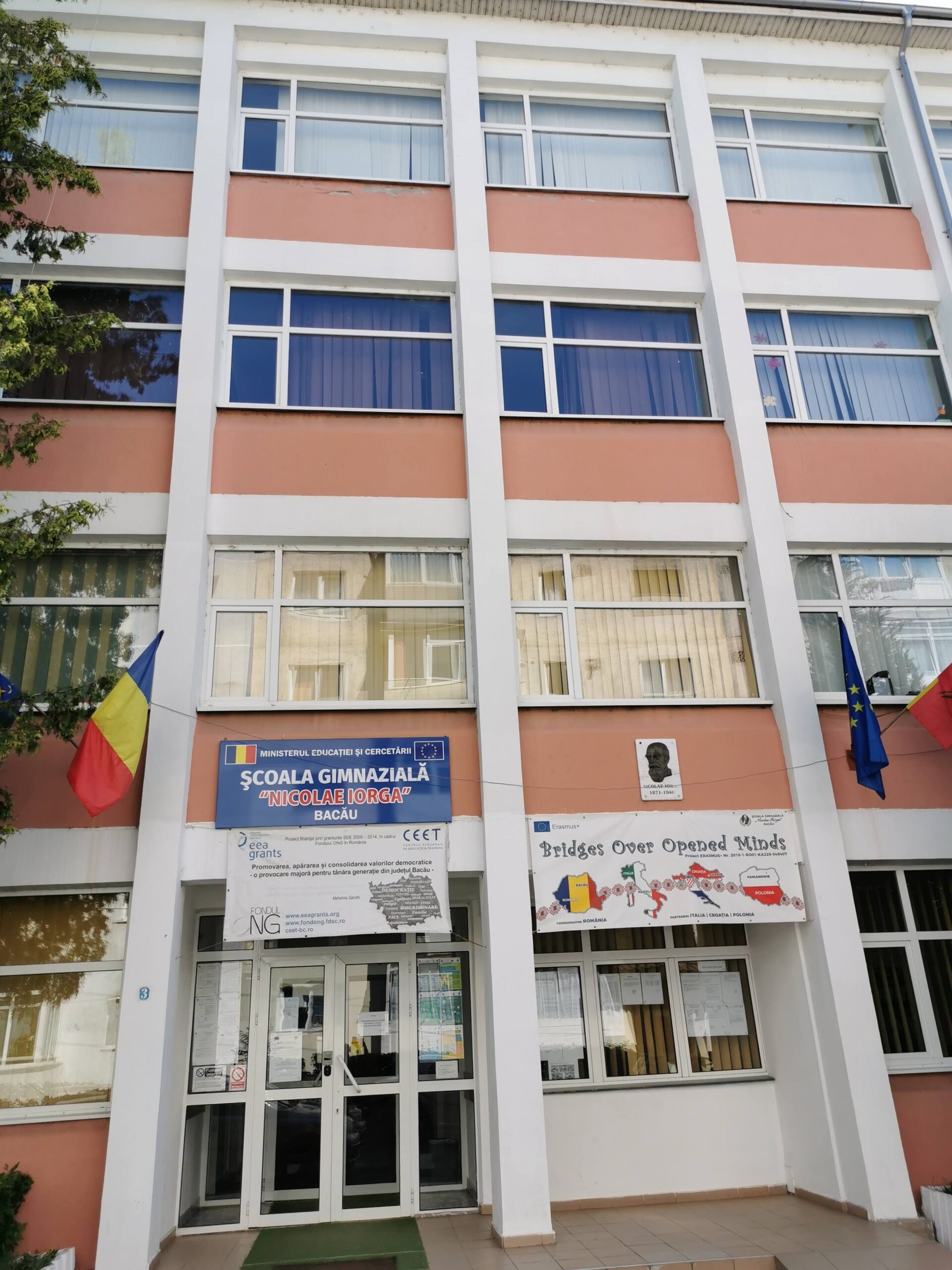 SCOALA GIMNAZIALA „NICOLAE IORGA”